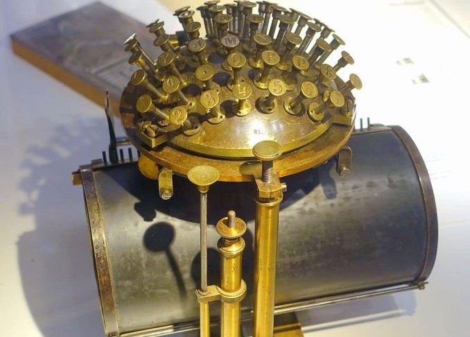 Die Schreibkugel von Malling Hansen.