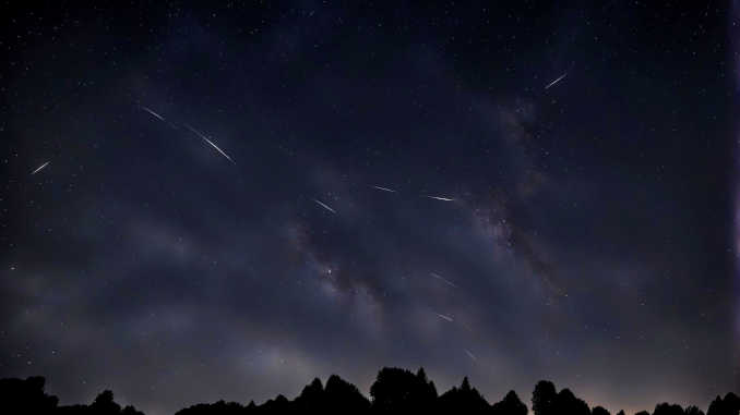 Die Perseiden am Himmel.